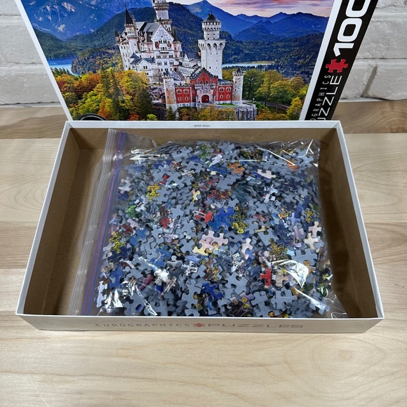 Eurographics Neuschwanstein Castle Puzzle Bavaria Germany 1000 PCS EUC - Picture 2 of 5
